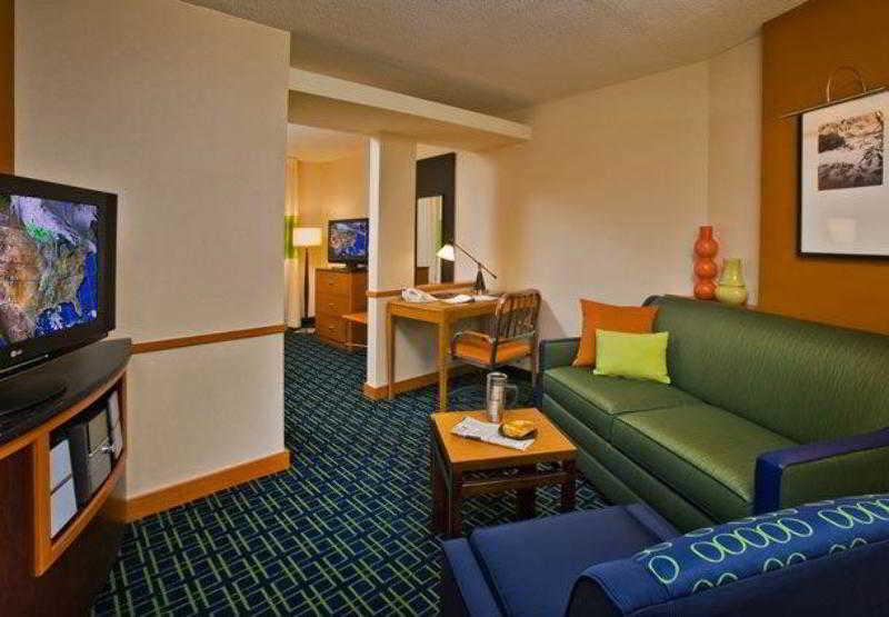 Fairfield Inn And Suites New Buffalo Exterior foto